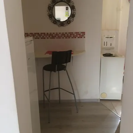 Apartment Yara *